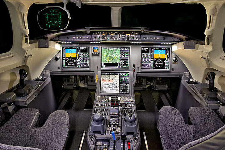 Dassault Falcon 7X.