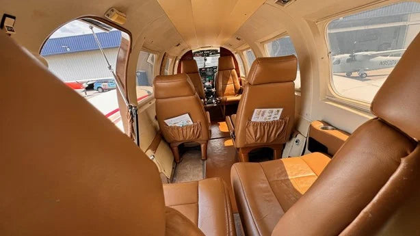 Piper NAVAJO CHIEFTAIN 1980 .