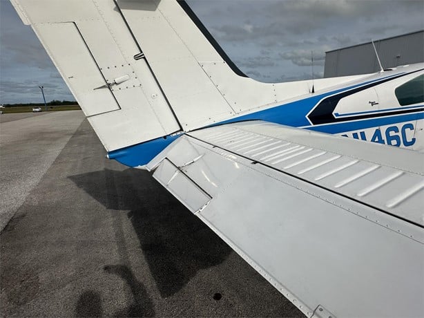 Bechcraft B55 BARO 1964