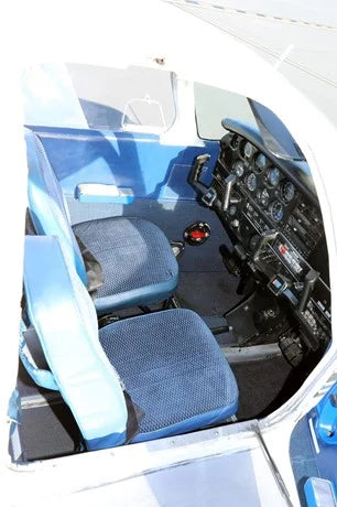 PIPER CHEROKEE 140  1977 ..