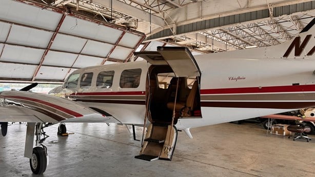 Piper NAVAJO CHIEFTAIN 1980 .