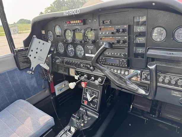 GRUMMAN/AMERICAN GENERAL AA5 TRAVELER 1973 .