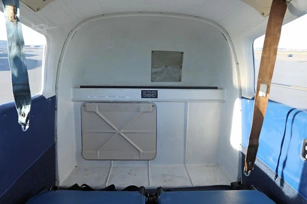 PIPER CHEROKEE 140  1977 ..