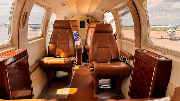 Piper NAVAJO CHIEFTAIN 1980 .